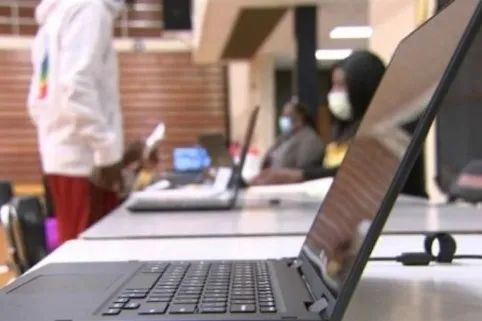 通义千问_河南问通律师事务所李伟_镇江装修公司问下拉通