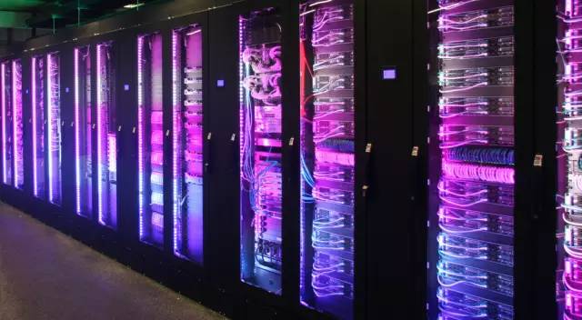 数据中心网络如何高效运维？-JieYingAI捷鹰AI