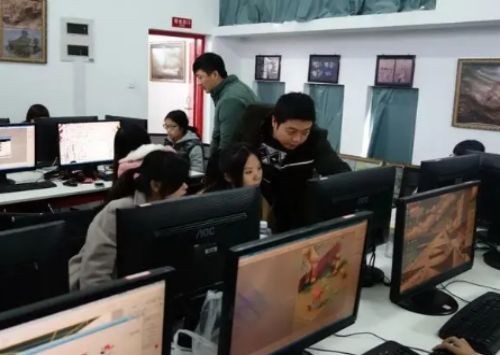 前端后端哪个发展前途大_前端后端开发的区别_前端和后端