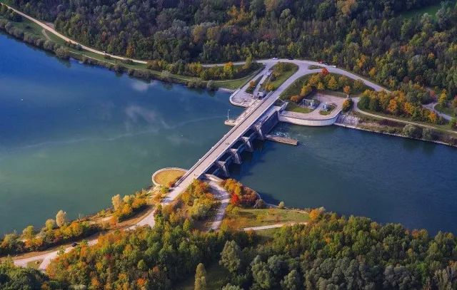 「水电厂」运营成本控制的研究-JieYingAI捷鹰AI