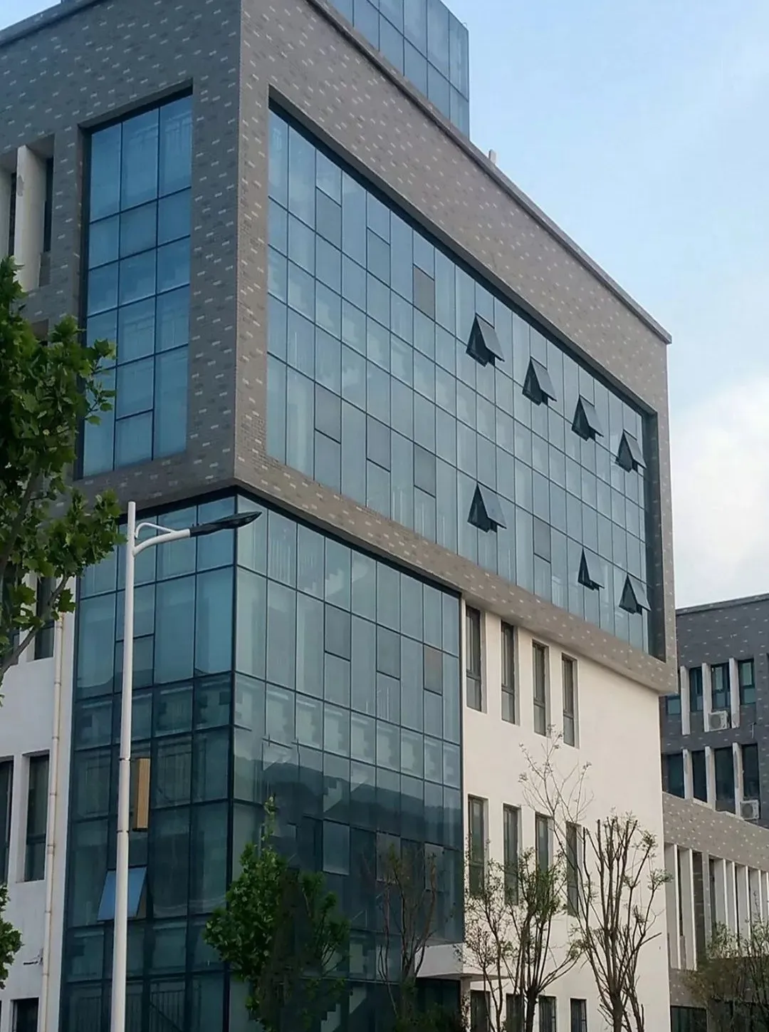 web前端开发自学_自学前端开发书籍有哪些_自学前端开发找不到工作