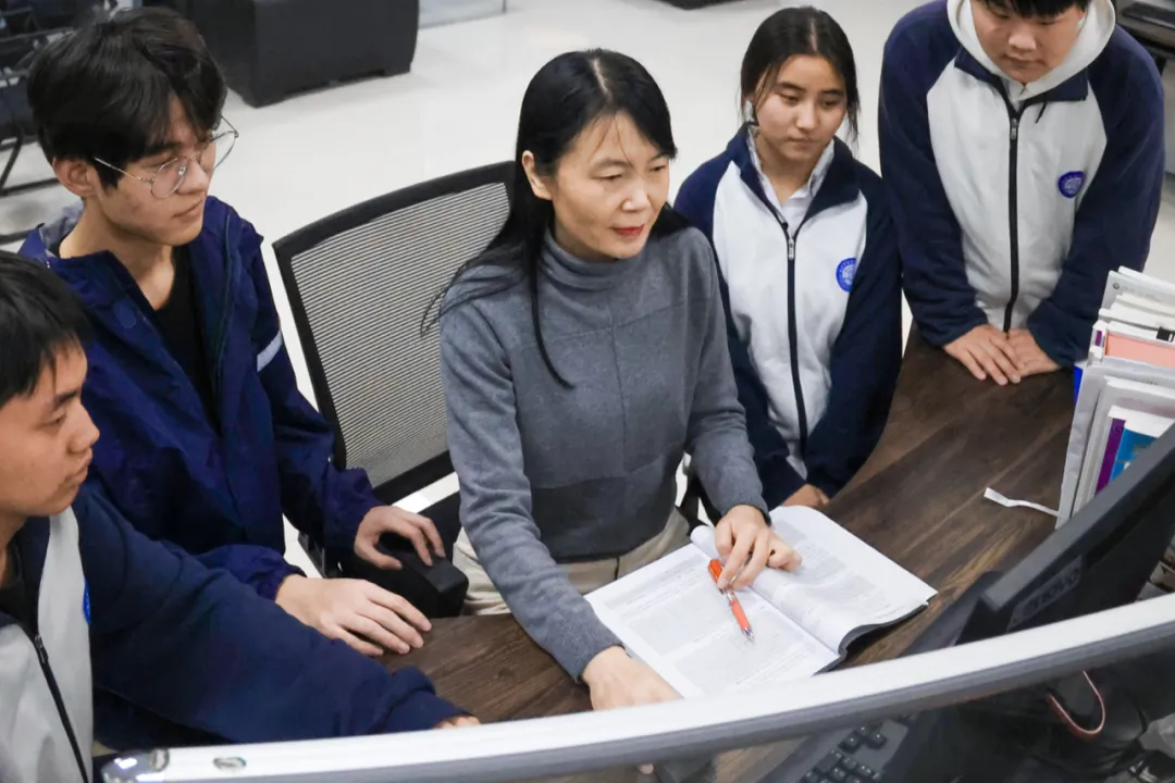 自学前端开发书籍有哪些_自学前端开发找不到工作_web前端开发自学