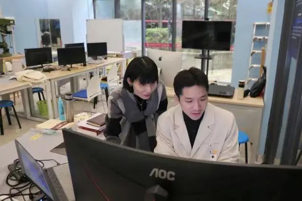 前端响应式实现_前端响应开发式是什么_前端响应式开发