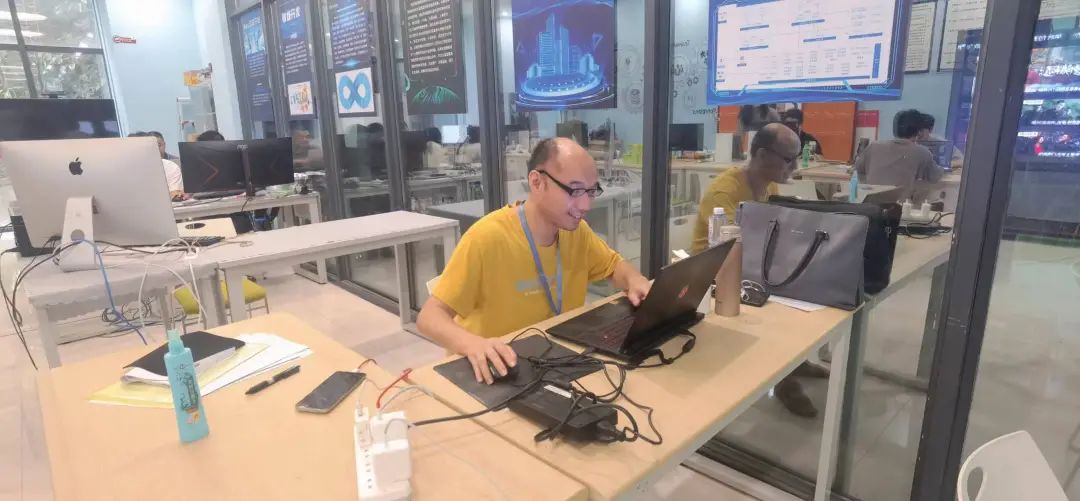 前端响应式实现_前端响应开发式是什么_前端响应式开发