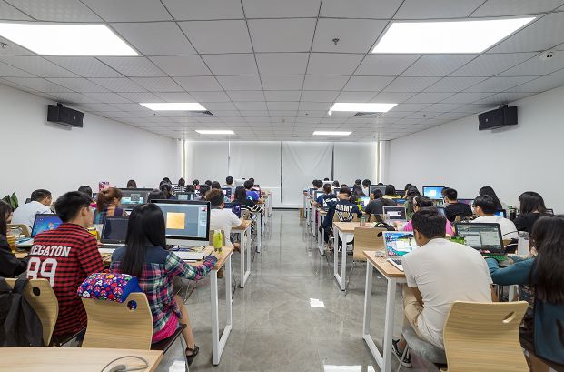 2020前端视频_前端短视频技术_前端与移动开发 传智播客视频