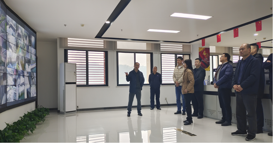 四川省信息化工作办公室专职副主任陈文涛赴四川能投调研小水电站数字化转型-JieYingAI捷鹰AI