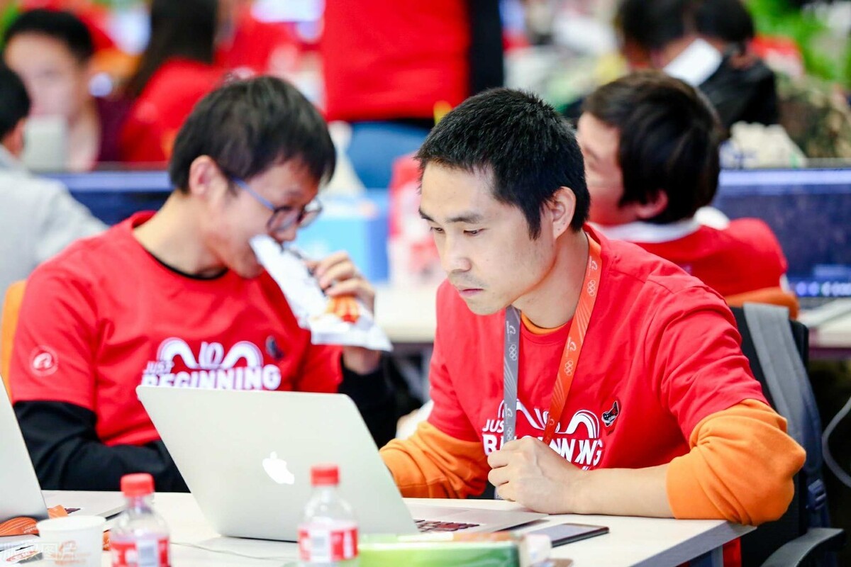 前端后端开发_前端后端开发哪个工资高_前端后端开发是干什么的