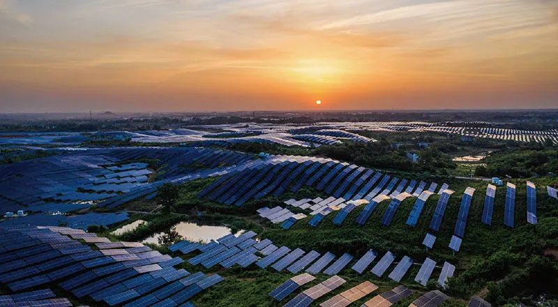 “新五大”发电集团、中广核三峡等后来者的新战略版图，将重新定义光伏！-JieYingAI捷鹰AI