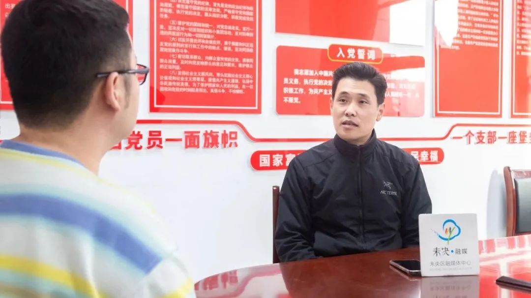 前端机器开发人员配置_前端开发人员_前端开发机器人