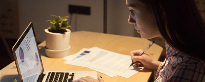 外贸seo是啥？外贸SEO如何选择关键词？-JieYingAI捷鹰AI