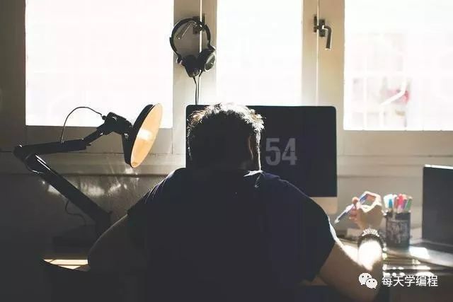 前端开发面试：简历写上这一条信息会被虐死！-JieYingAI捷鹰AI